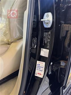 تۆیۆتا لاند کروزەر